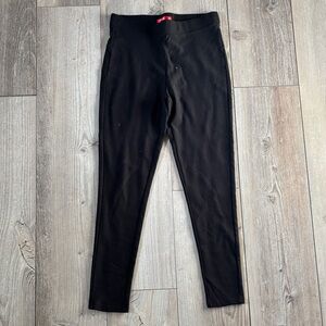 Maze Women’s Black Fitted Slimming Leggings Size Medium